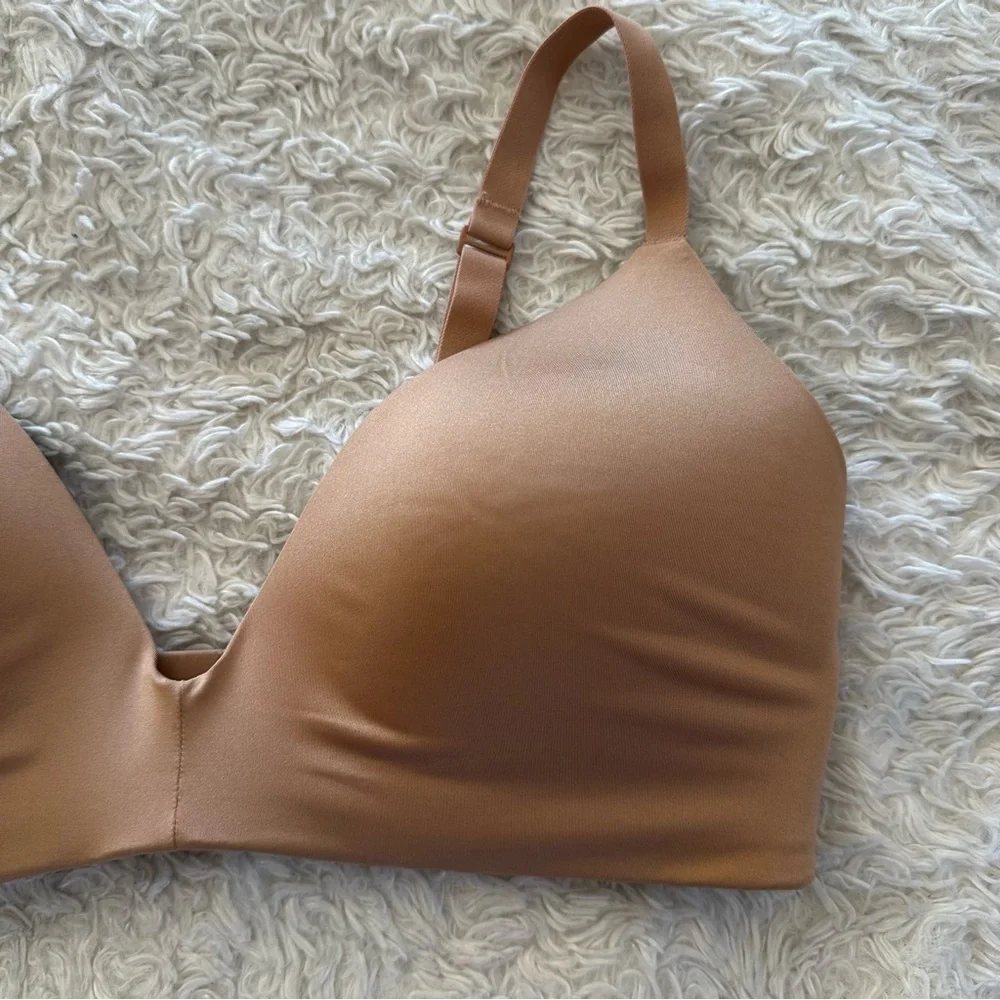 SKIMS Wireless Form T-Shirt Demi Bra Sienna Nude Size 36D EUC - Picture 3 of 9
